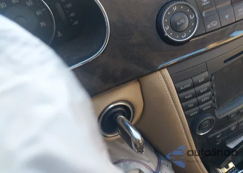 2008 Mercedes-Benz Cls 550 z USA, uszkodzony, nr VIN WDDDJ72X38A121506